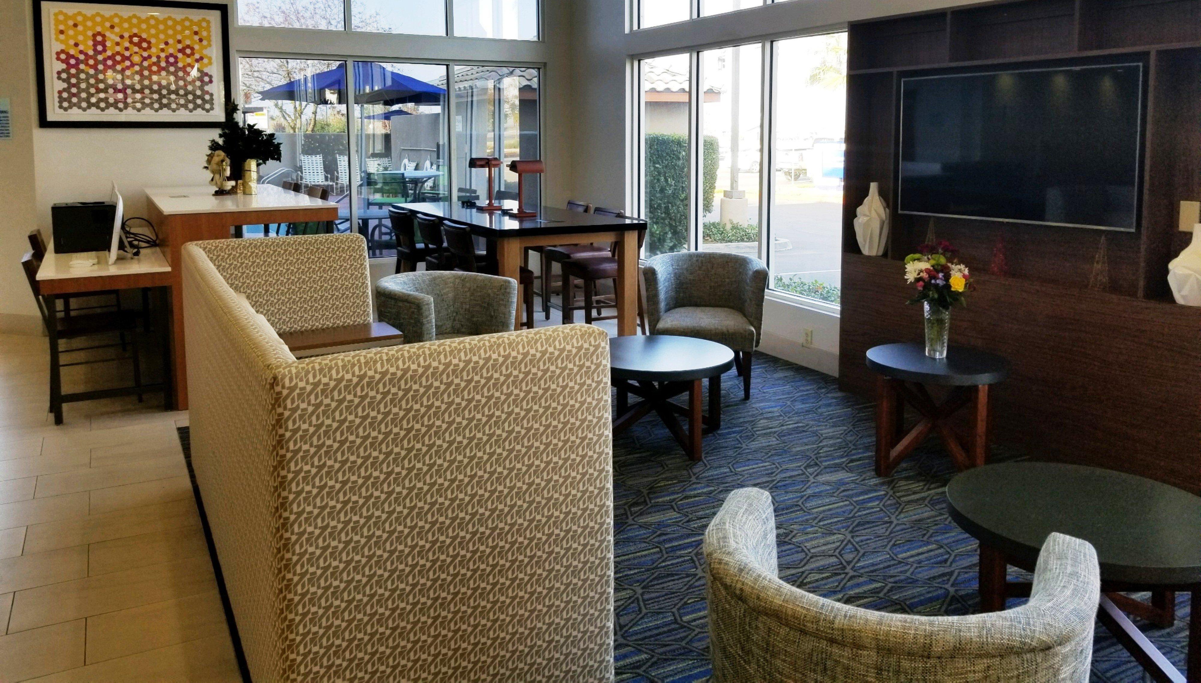 Holiday Inn Express Madera By Ihg Экстерьер фото