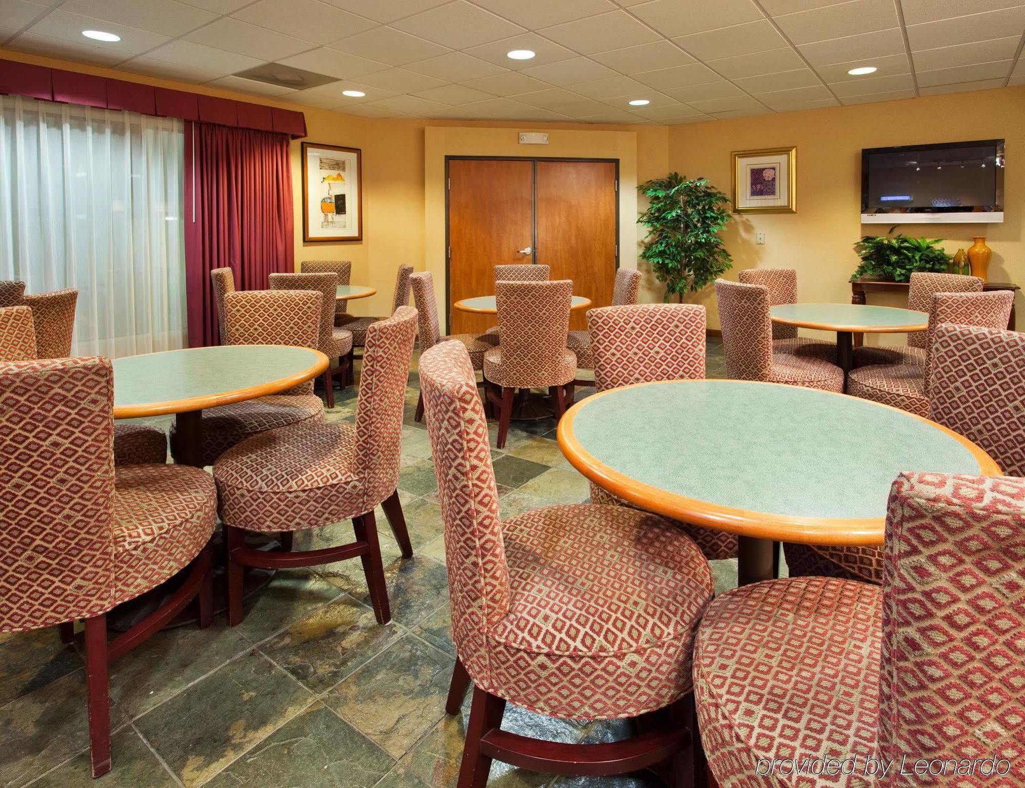 Holiday Inn Express Madera By Ihg Экстерьер фото
