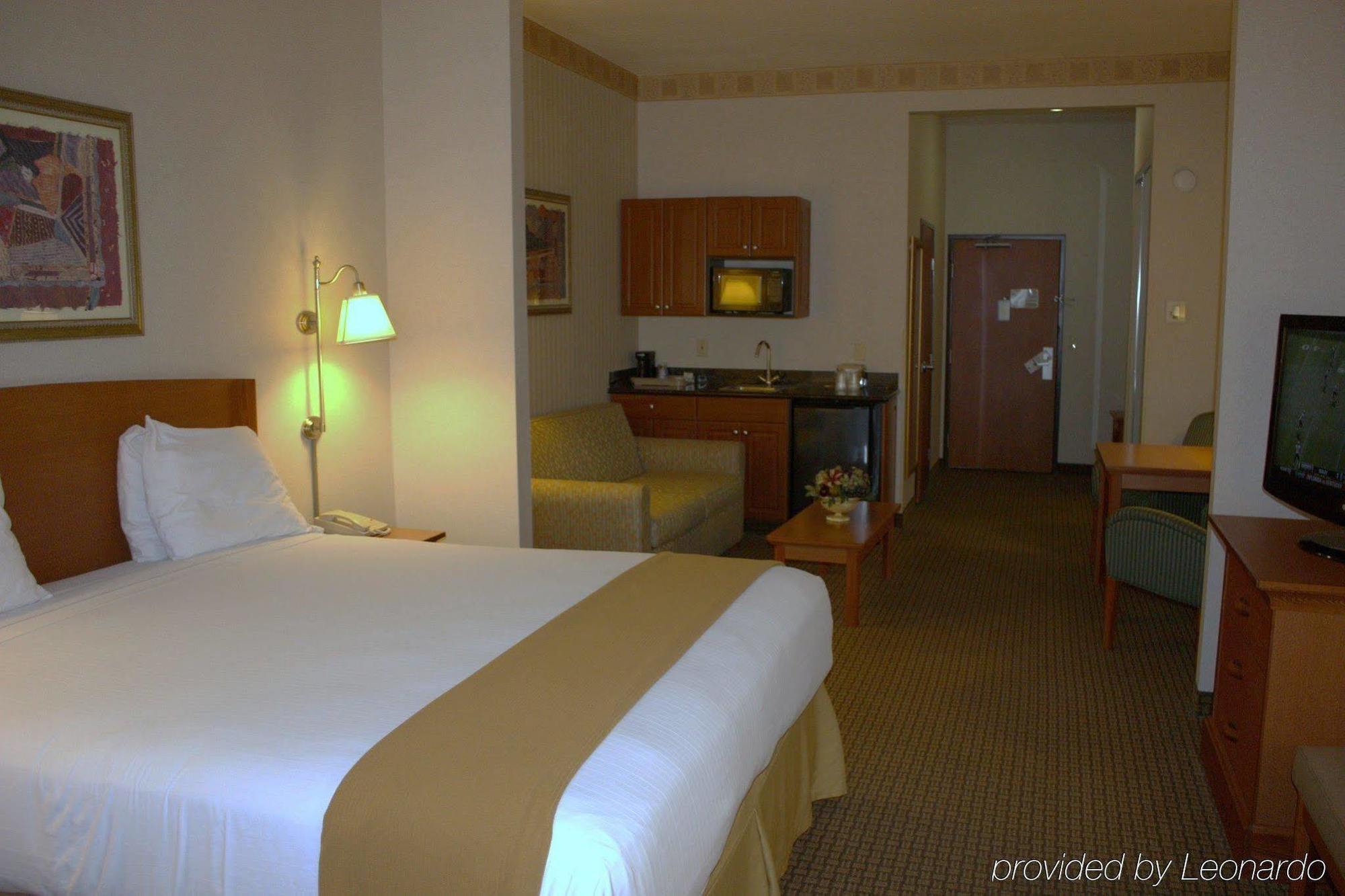 Holiday Inn Express Madera By Ihg Экстерьер фото